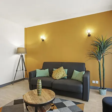 2 - Proche De La Gare Appartement *