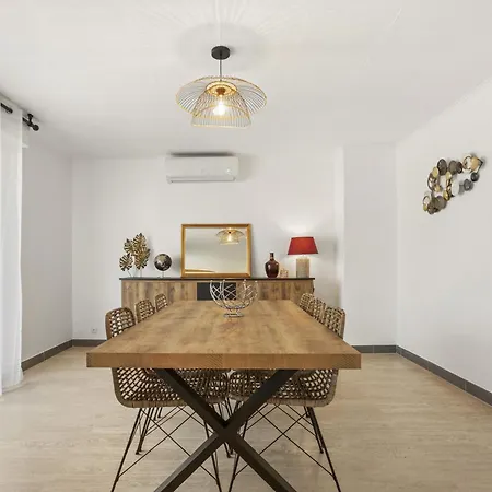 Appartement 2 - Proche De La Gare Saint-Raphaël