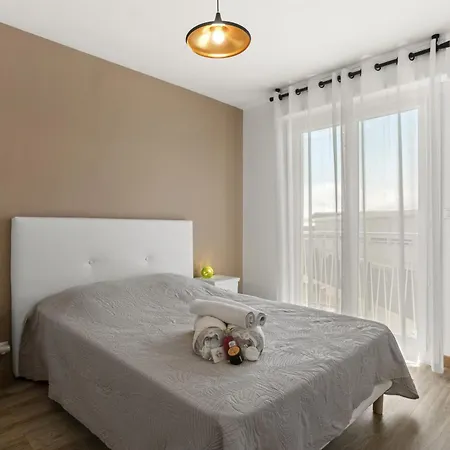 Appartement 2 - Proche De La Gare
