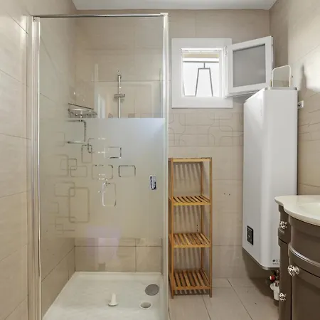 Appartement 2 - Proche De La Gare