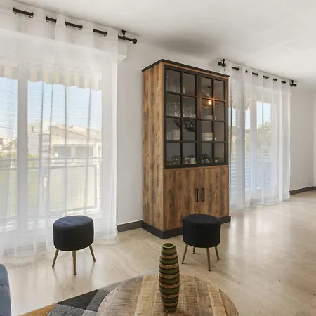 Appartement 2 - Proche De La Gare *